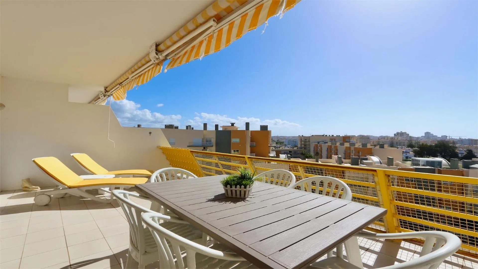 Al Charb Topfloor Sea View, Ar Con, Pool - Cleverdetails Vilamoura 0*,