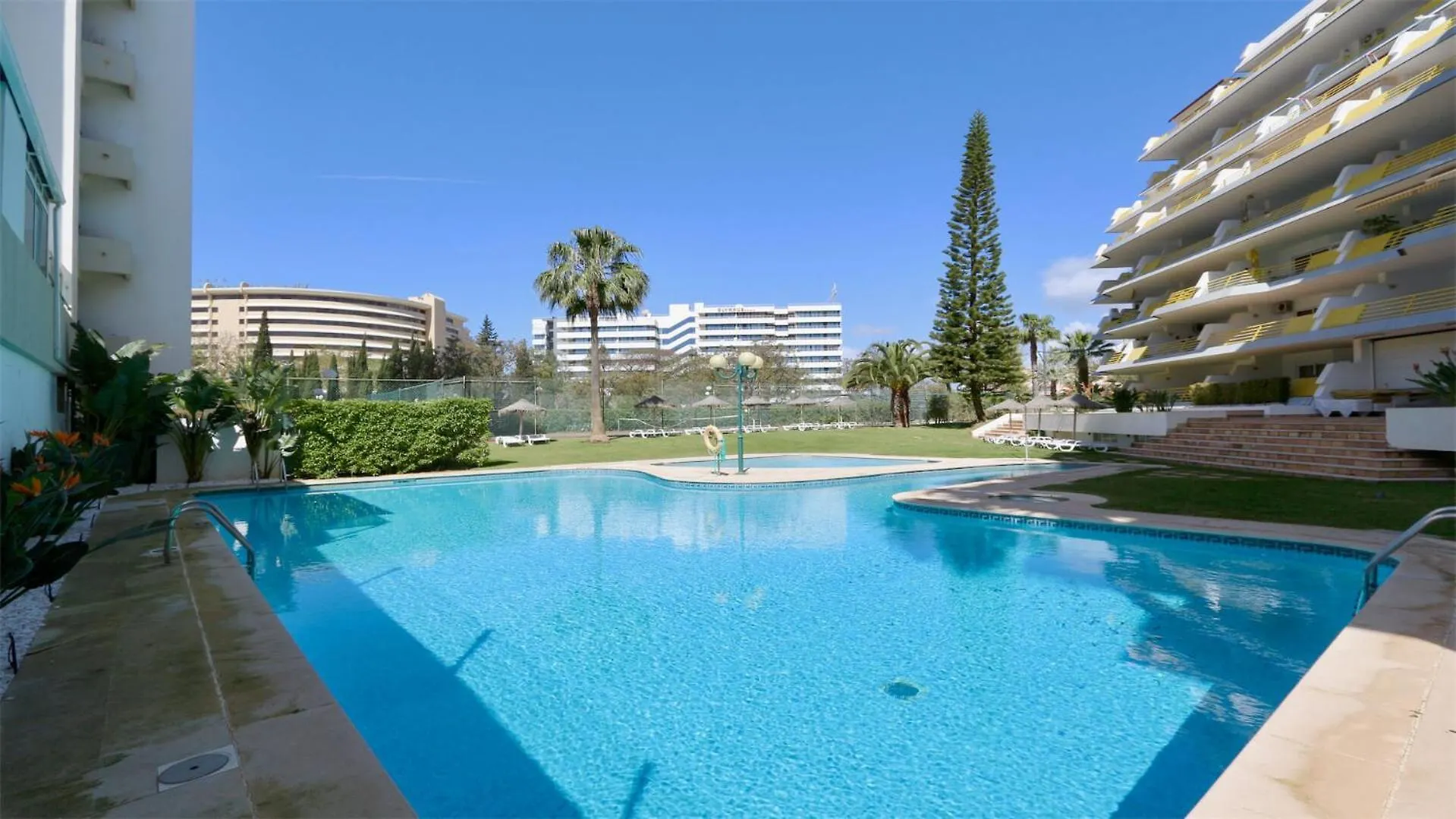 Al Charb Topfloor Sea View, Ar Con, Pool - Cleverdetails Vilamoura