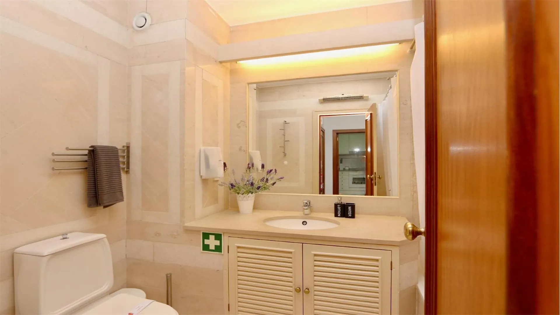 Al Charb Topfloor Sea View, Ar Con, Pool - Cleverdetails Vilamoura