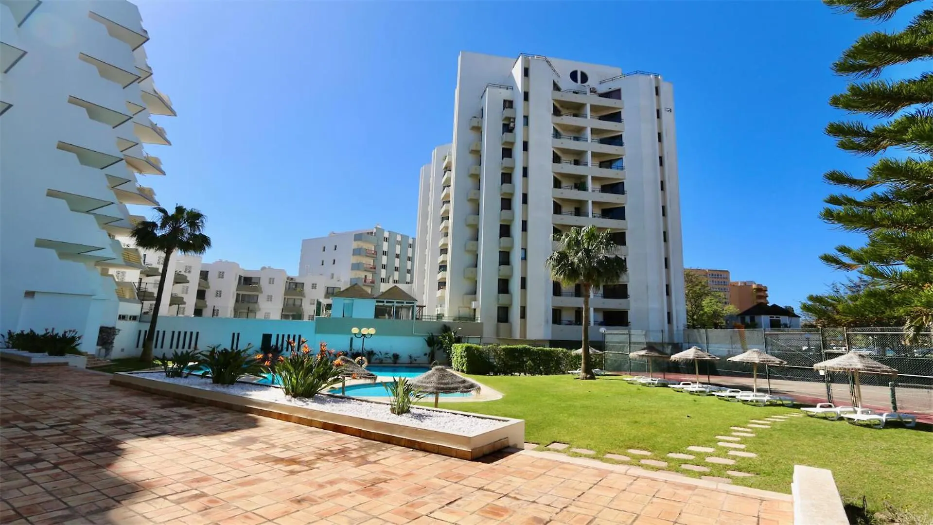 Al Charb Topfloor Sea View, Ar Con, Pool - Cleverdetails Vilamoura 0*,